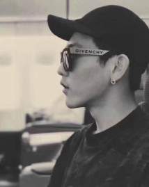 Picture of Givenchy Sunglasses _SKUfw71071288fw